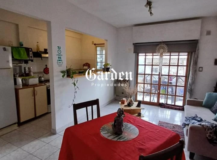 Departamento 2 ambientes - 2do piso al frente con balcón y lavadero APTO CREDITO
