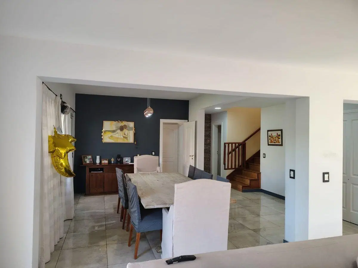 Excelente Casa de 4 Ambientes con Pileta en Barrio Septiembre 5