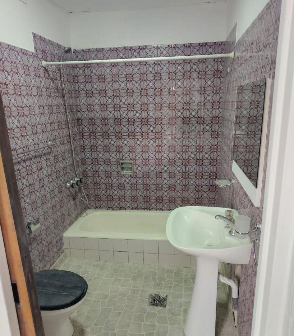 Foto de PH en alquiler de 3 ambientes. 2 Dormitorios. Patio. Muy buena, imagen 4