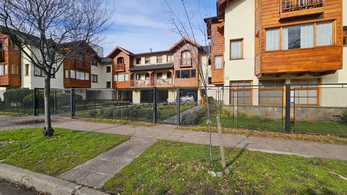 Departamento 2 amb en venta con patio en pb en San Martín de los Andes!! 5