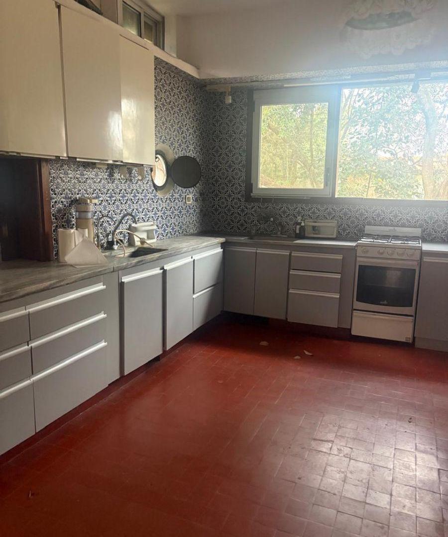 Foto de Casa excelente ubicacion, 2 dormitorios en suite a reciclar., imagen 4