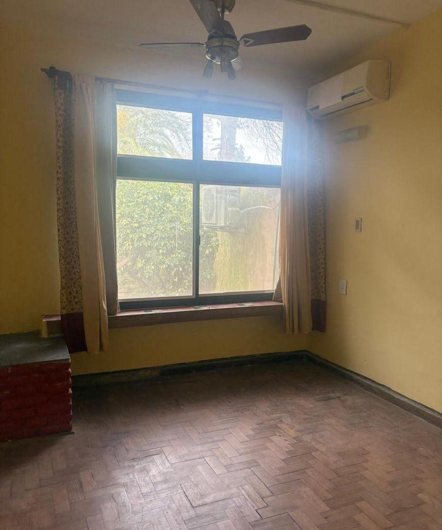 Foto de Casa excelente ubicacion, 2 dormitorios en suite a reciclar., imagen 3