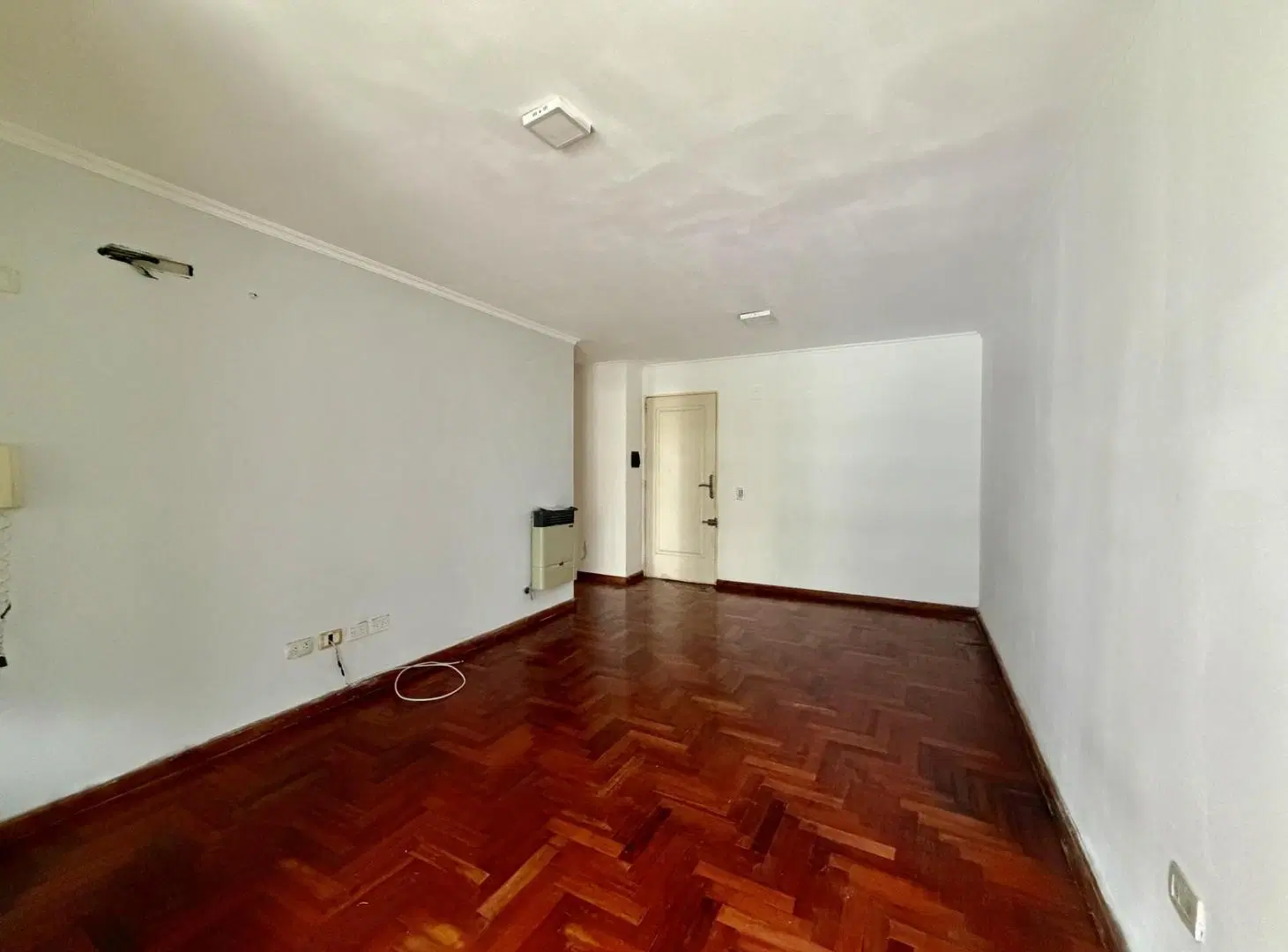 SE VENDE - Depto 1 Dorm + Balcon - Nva. Cba 4