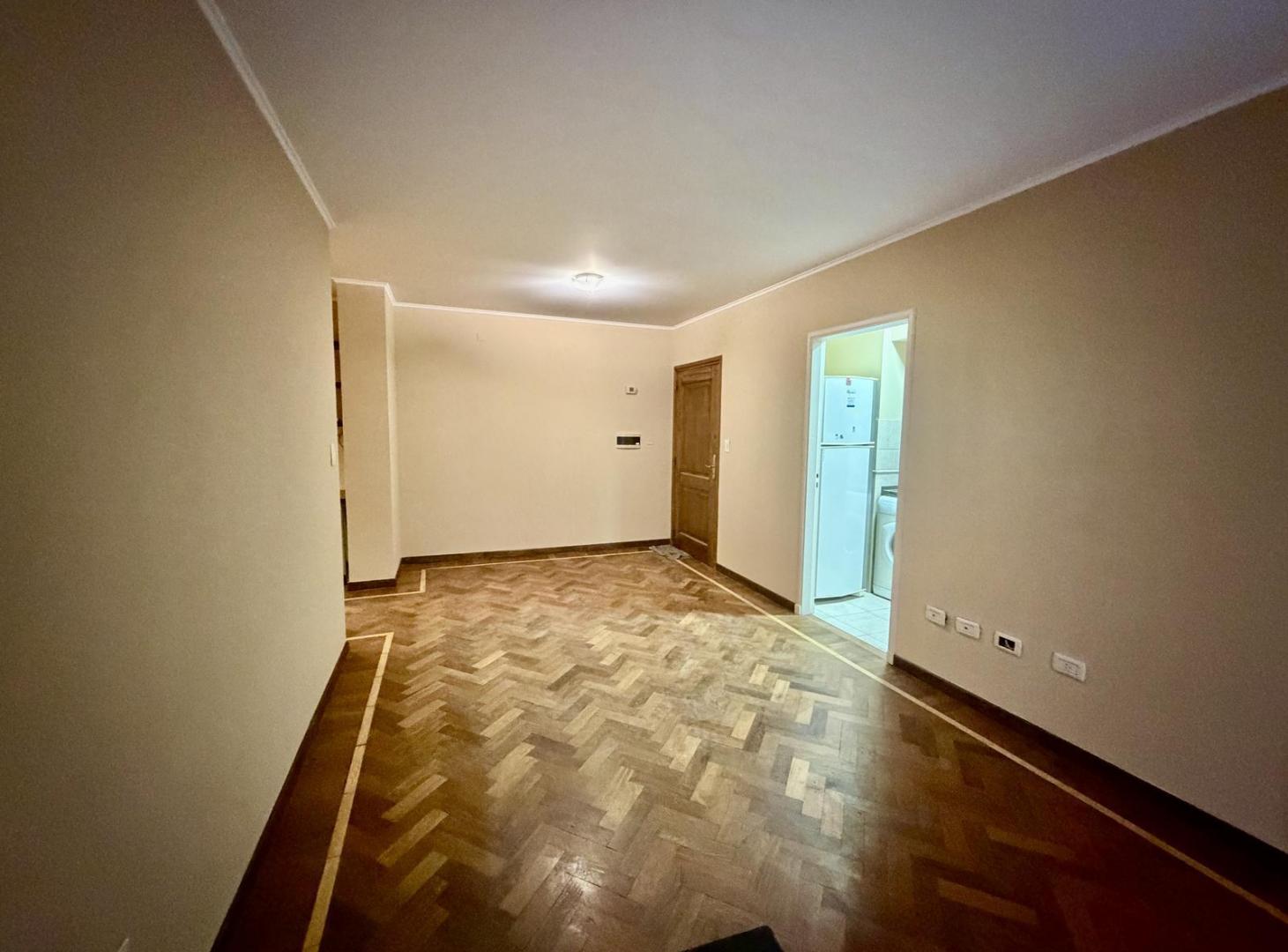 Foto de SE ALQUILA - Depto - 2 Dorm - Torre Elysee, imagen 3