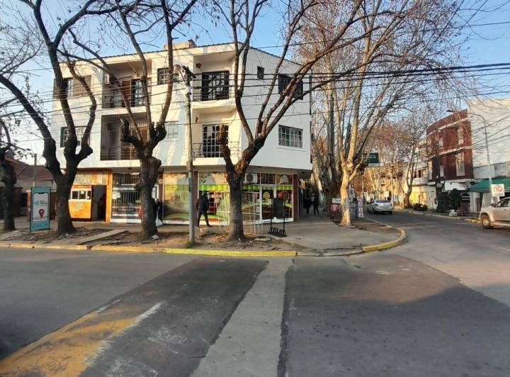 Venta de Departamento en Primer Piso Merlo Sur - 4 Ambientes excelente ubicación 2