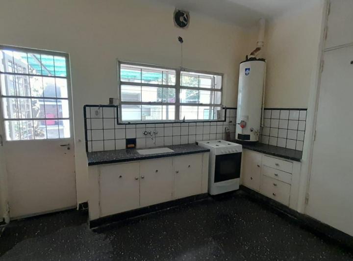 Venta de Casa en Merlo Sur - 5 Ambientes - Excelente Ubicacion  5