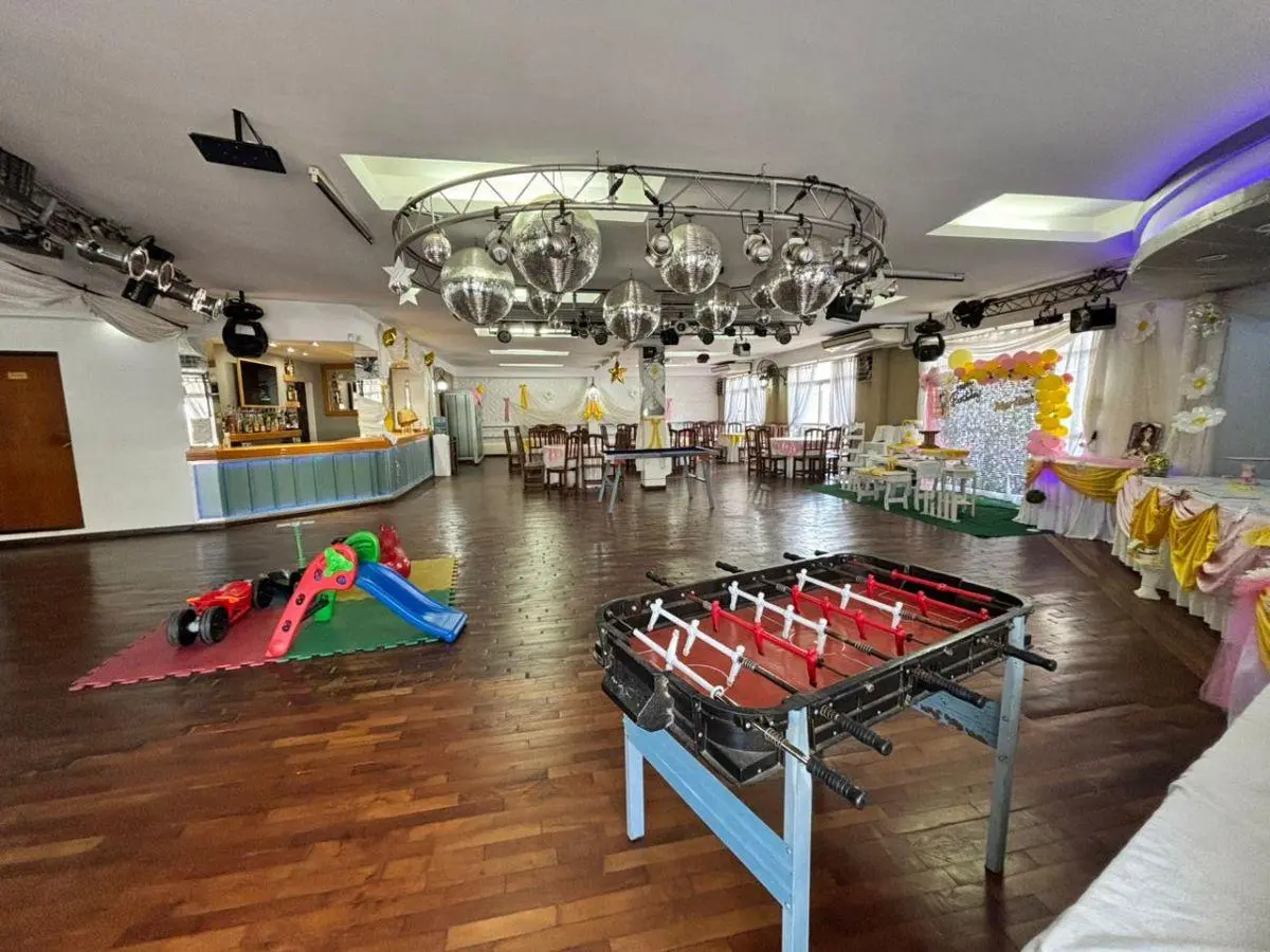 Salón de Eventos en Alquiler - Totalmente Equipado - Listo Para Trabajar 4