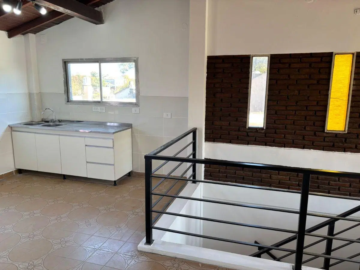 Alquiler de Departamento en planta alta (Merlo Norte - 1 cuadra y media de la estancion) 5