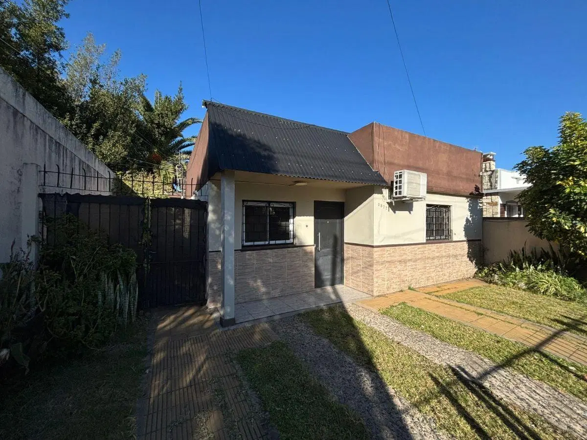 Venta de CASA en Merlo Norte (A 3 cuadras de Av. H. Yrigoyen) 8
