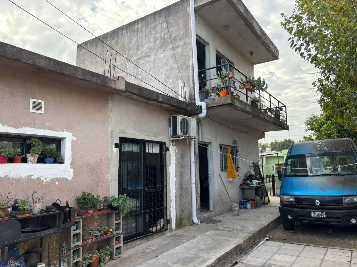 Venta en BLOCK (Merlo Norte - a metros de Av. H. Yrigoyen) 3