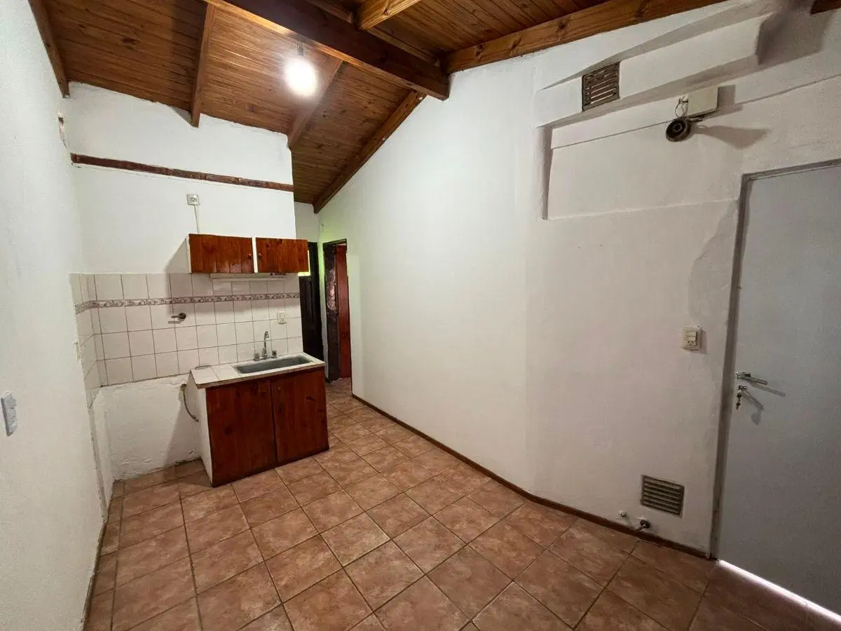 Alquiler de Departamento en Merlo Norte (A 9 cuadras de la estancion) 2