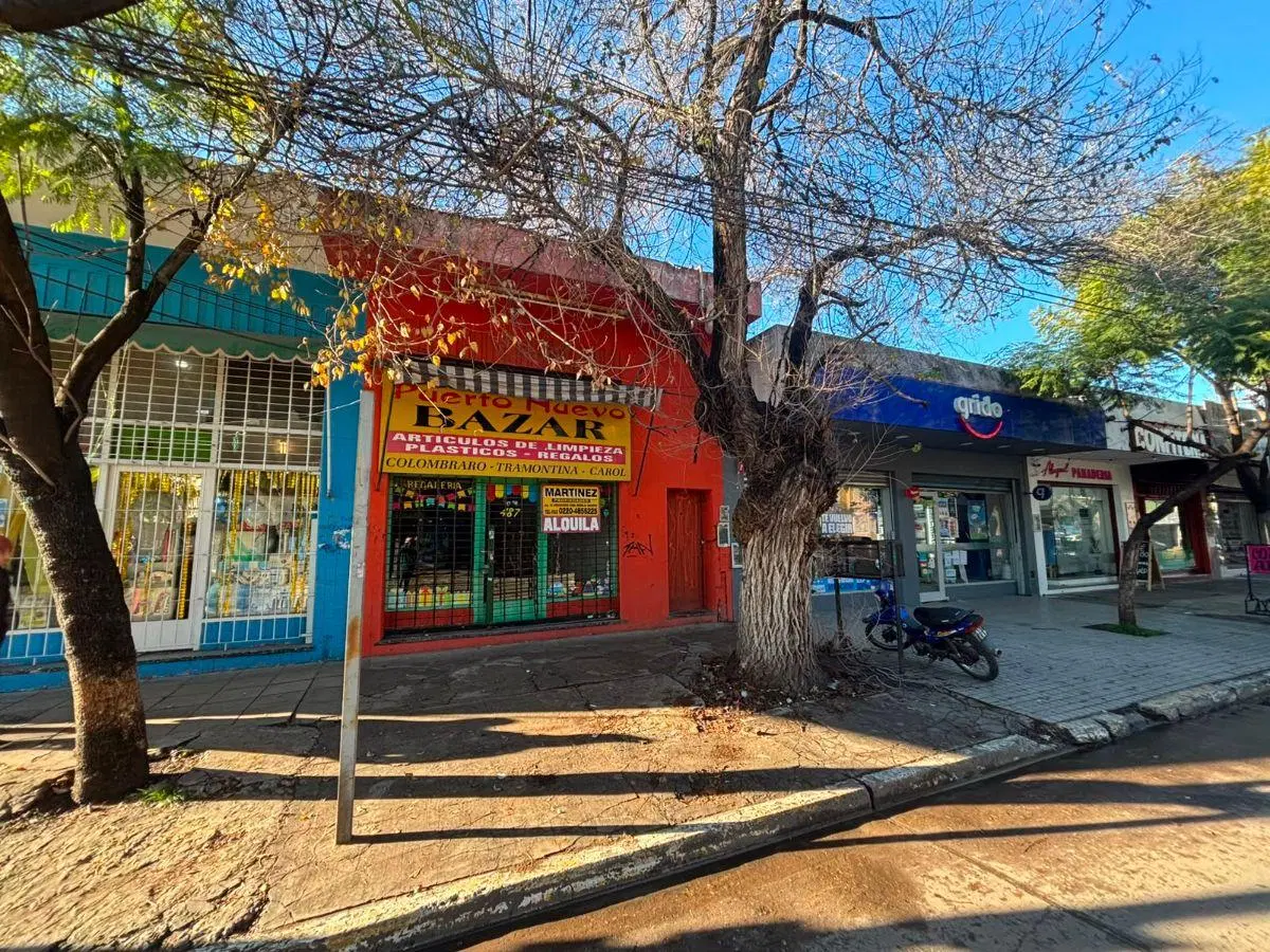 Alquiler de LOCAL en Merlo Norte (Sobre Av. H. Yrigoyen a 4 cuadras de la estacion) 3
