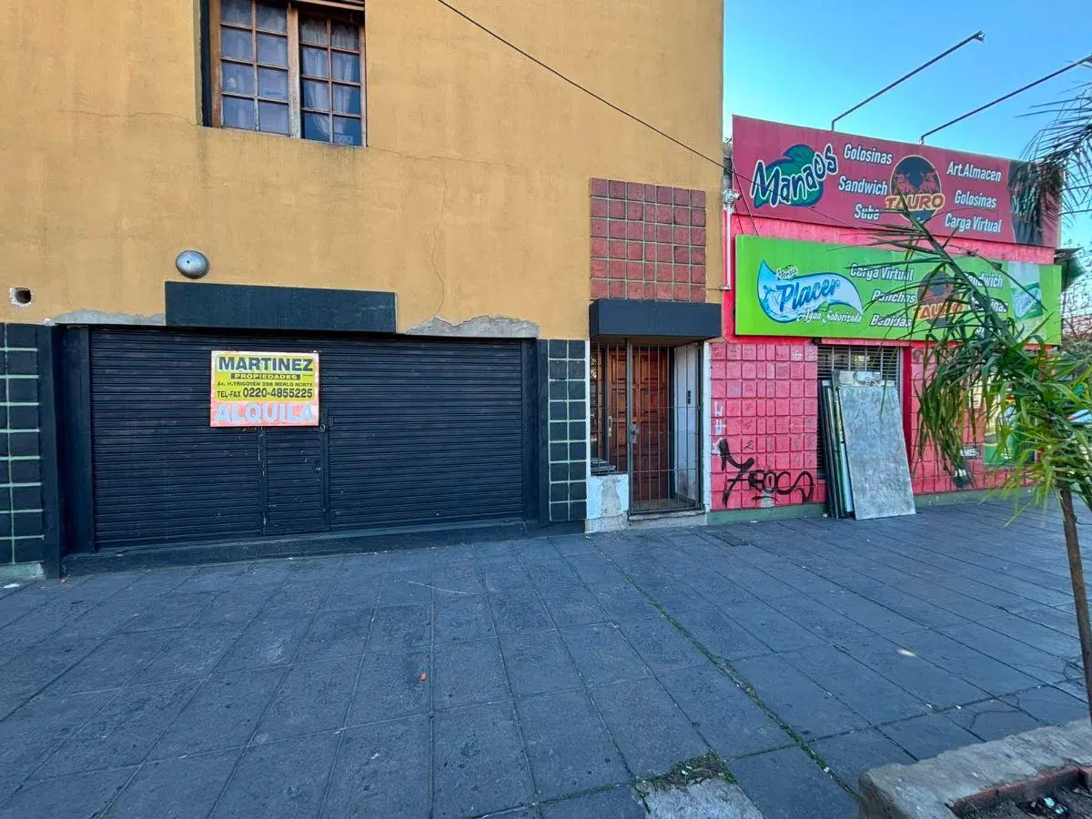 Alquiler de LOCAL en Merlo Norte (A metros de Av. H. Yrigoyen) 2