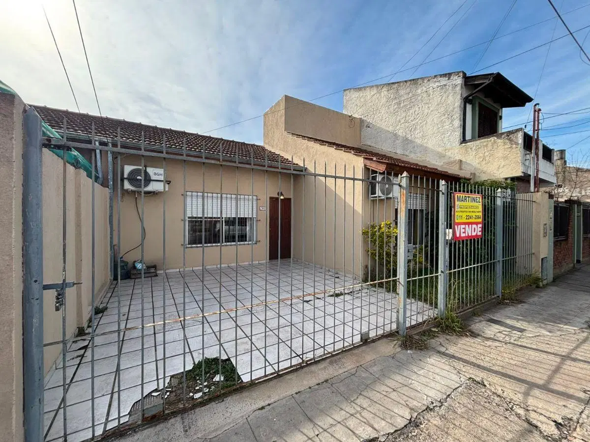 Venta de Duplex en Merlo Norte (A 2 cuadras de Av. H. Yrigoyen) 1