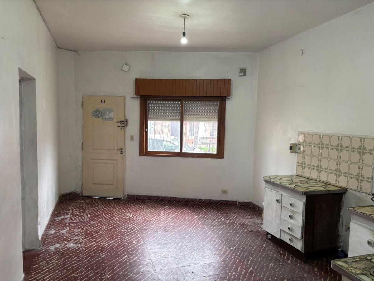 Foto de Alquiler de Departamento en Merlo Norte (A 1 cuadra de Av. H. Yrigoyen), imagen 1