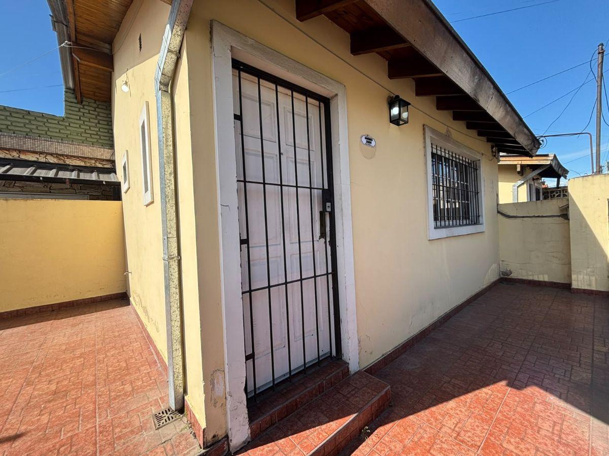 Foto de Alquiler de Departamento en Merlo Norte (A 3 cuadras de la estación), imagen 2