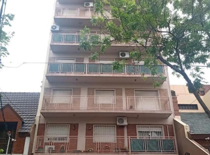 Departamento de 4 ambientes con cochera y baulera - San Martín centro 3