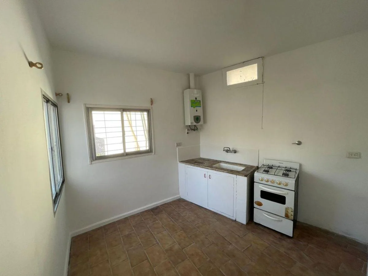 Foto de Propiedad de 242m2 en Venta con excelente renta - Cipolletti, imagen 4