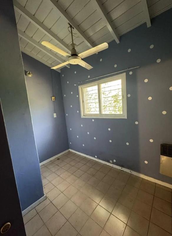 CASA TIPO CHALET - EN VENTA - BARRIO UNO