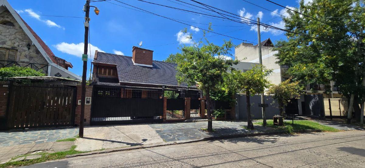 CASA 6 AMBIENTES - VENTA - LUIS GUILLON