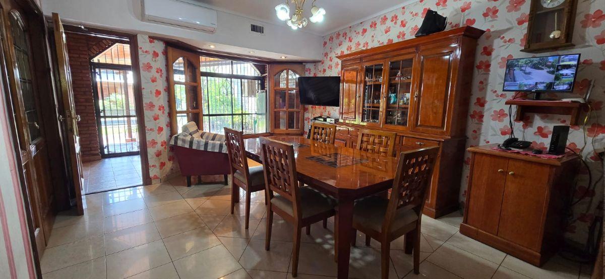 CASA 6 AMBIENTES - VENTA - LUIS GUILLON