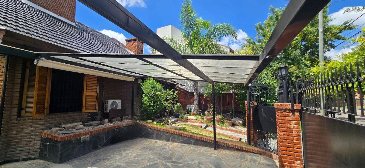 Foto de CASA 6 AMBIENTES - VENTA - LUIS GUILLON, imagen 4
