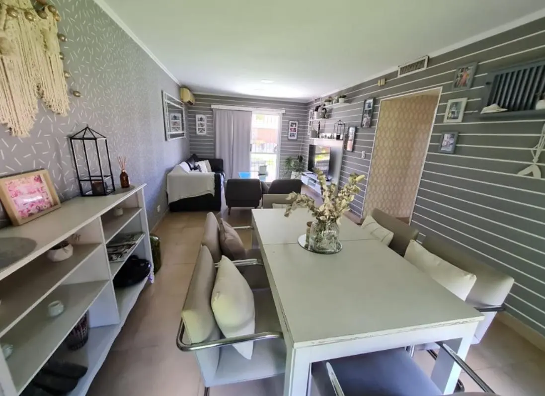 CASA 3 DORMITORIOS CON PISCINA EN VENTA - MONTE GRANDE 5