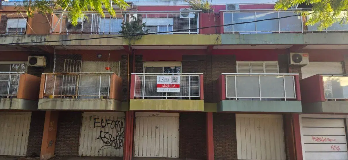 Departamento 3 Ambientes tipo duplex -Alquiler - Luis Guillon 4