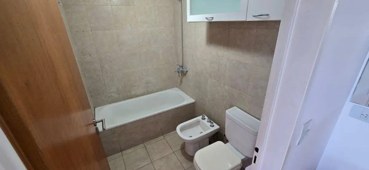 DEPARTAMENTO 2 AMBIENTES CON COCHERA - ALQUILER MONTE GRANDE 5