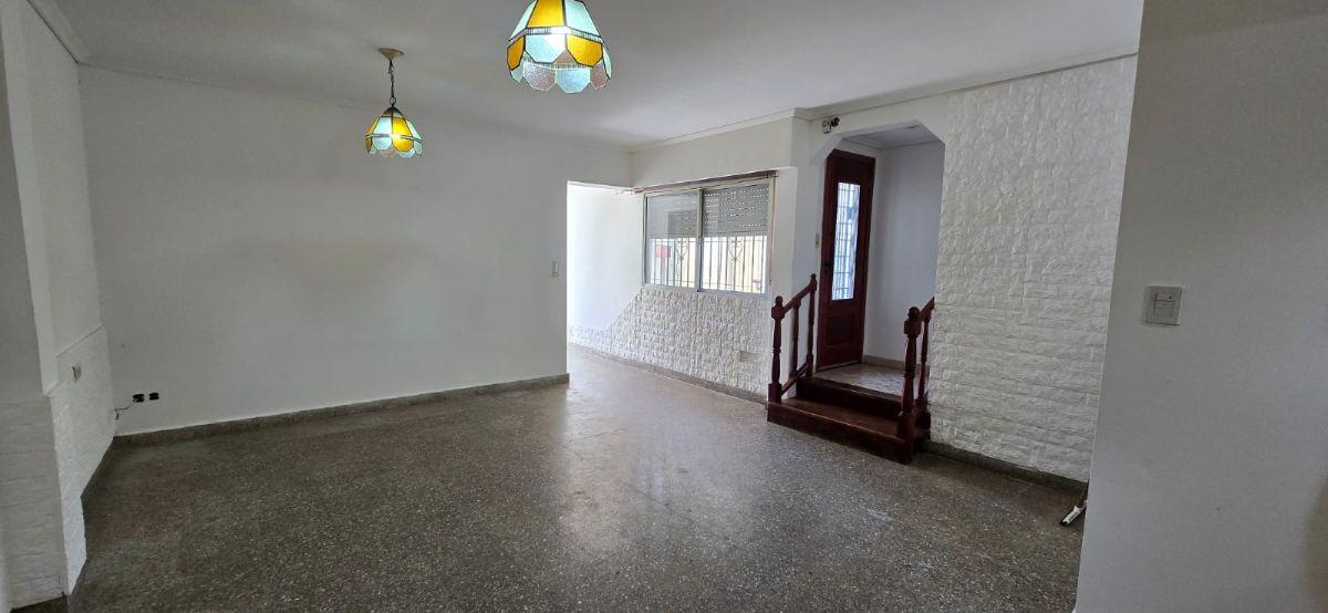 Foto de DEPARTAMENTO 3 AMBIENTES TIPO PH - ALQUILER - LUIS GUILLON, imagen 5