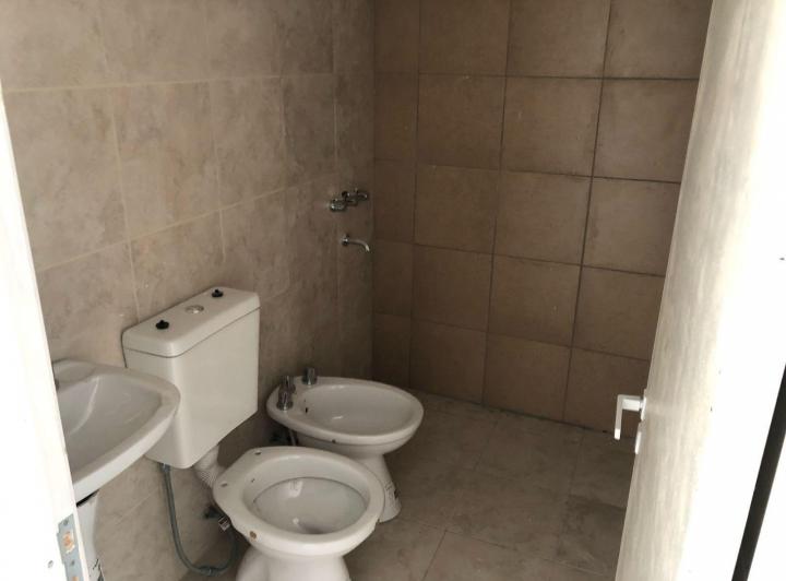 Departamento en  Alquiler con Cochera 4