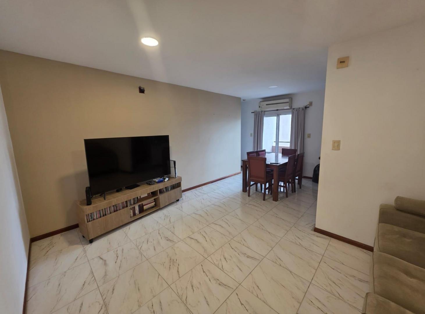 Foto de Departamento en alquiler de 2 dormitorios con cochera, imagen 1