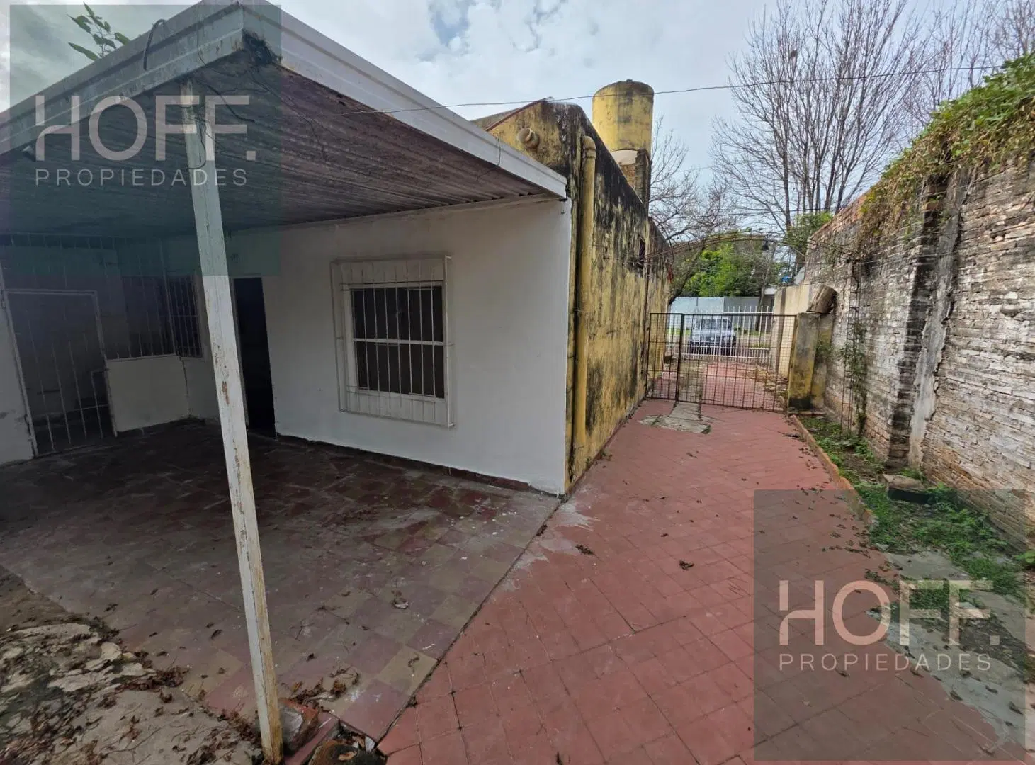 Casa en Venta en Barrio La Liguria 8