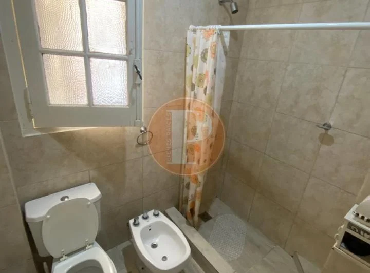 | ALQUILER | Dto 1 dorm. en PB c/Patio SIN EXPENSAS, Zona Facu. Económicas, La Plata. 5
