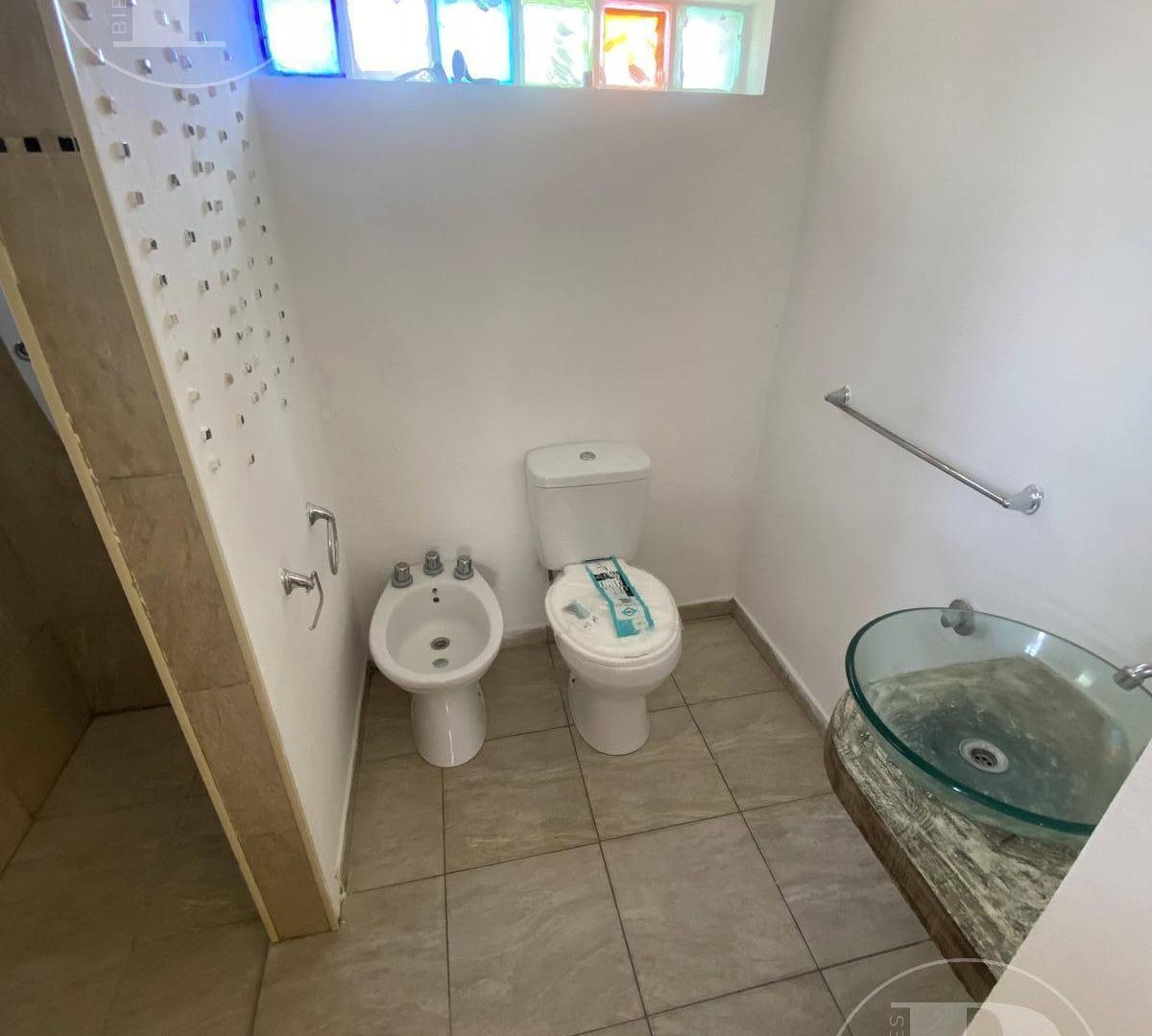 Foto de | VENTA | Duplex sobre lote de 1035m2 City Bell, La Plata, imagen 5