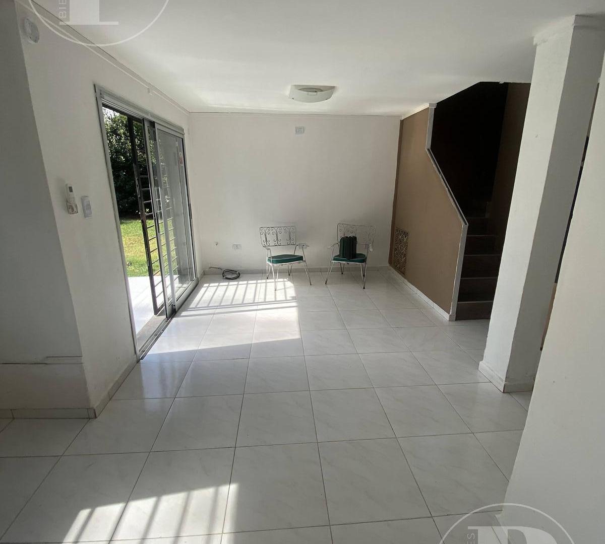 Foto de | VENTA | Duplex sobre lote de 1035m2 City Bell, La Plata, imagen 4