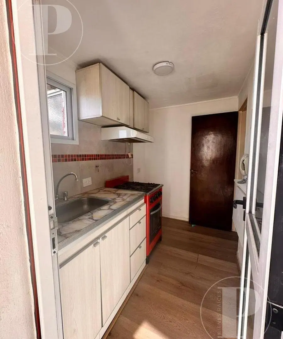 | VENTA | PH 1 Dormi. Sin exnepnsas, 20 y 64, La Plata 3