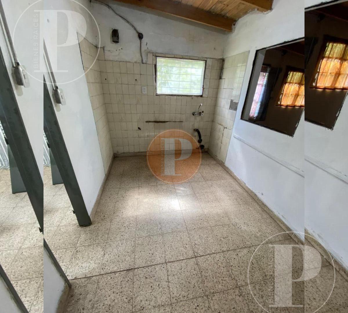 Foto de Casa a refaccionar de 2 dormitorios sobre lote 400 mts, imagen 5