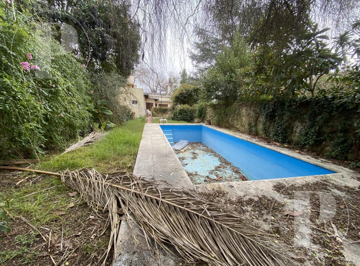 Foto de | VENTA | Casa 3 dorm + quincho y pileta, a refaccionar, imagen 2