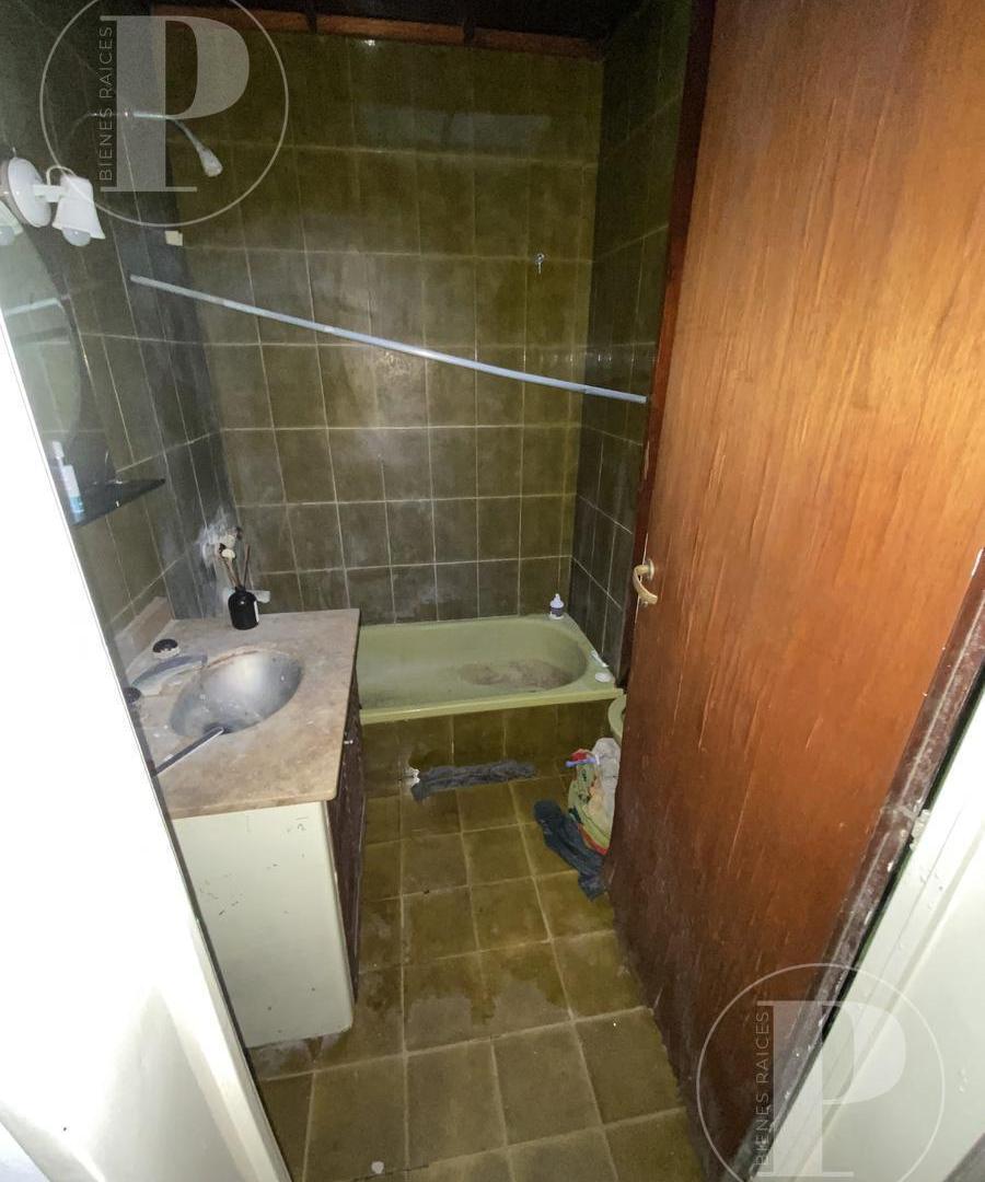 Foto de | VENTA | Casa 3 dorm + quincho y pileta, a refaccionar, imagen 5