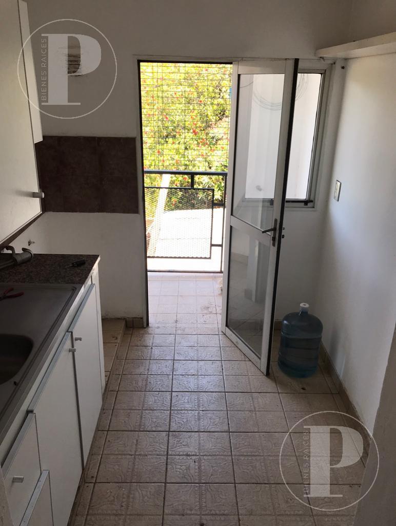 Foto de | VENTA Y ALQUILER | Dto 2 dormi. 19 e/ 79 y 80, La Plata., imagen 4