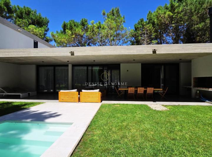 Casa en Alquiler en La Herradura Pinamar