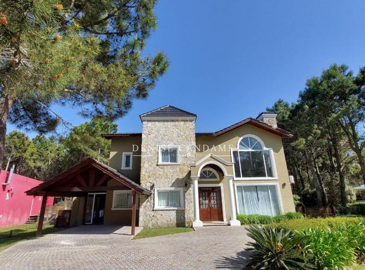 Casa en Alquiler en La Herradura Pinamar 1