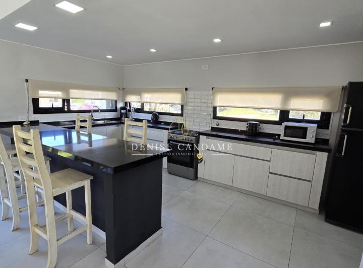 Foto de Casa en Alquiler en Costa Esmeralda, Barrio Residencial I, imagen 2