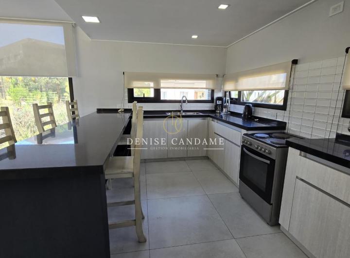 Foto de Casa en Alquiler en Costa Esmeralda, Barrio Residencial I, imagen 5