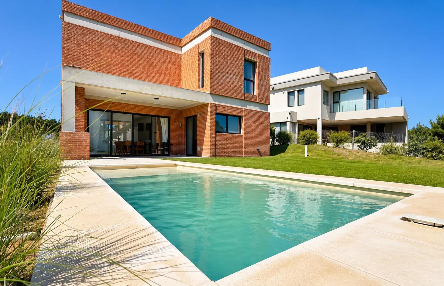 Foto de Casa en Alquiler en Costa Esmeralda – Barrio Senderos IV, imagen 4