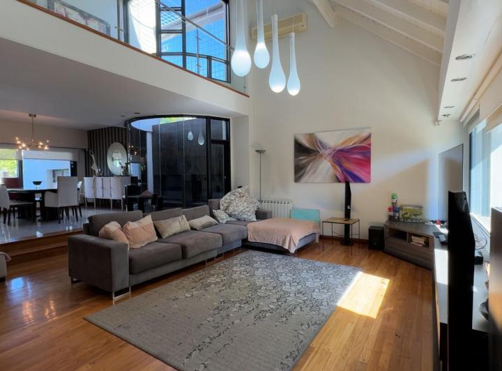 Venta:  impactante Casa en Macrocentro. Italia 63- Bahía Blanca. 2