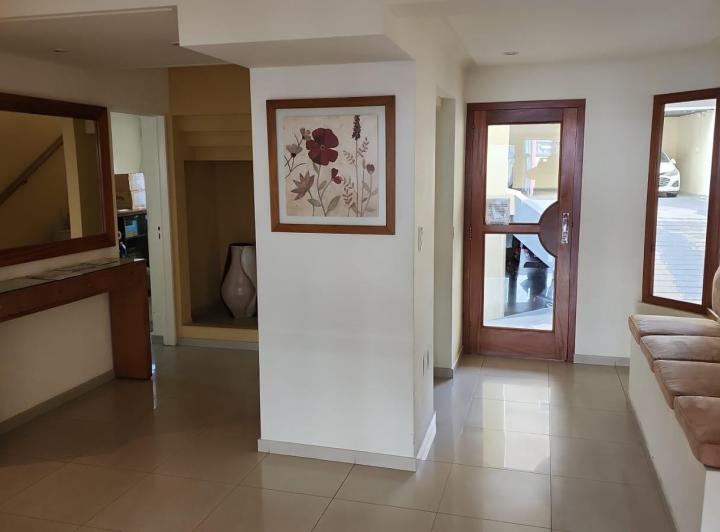 Venta:  Extraordinario Semi piso Zelarrayan 377- Bahía Blanca. 4