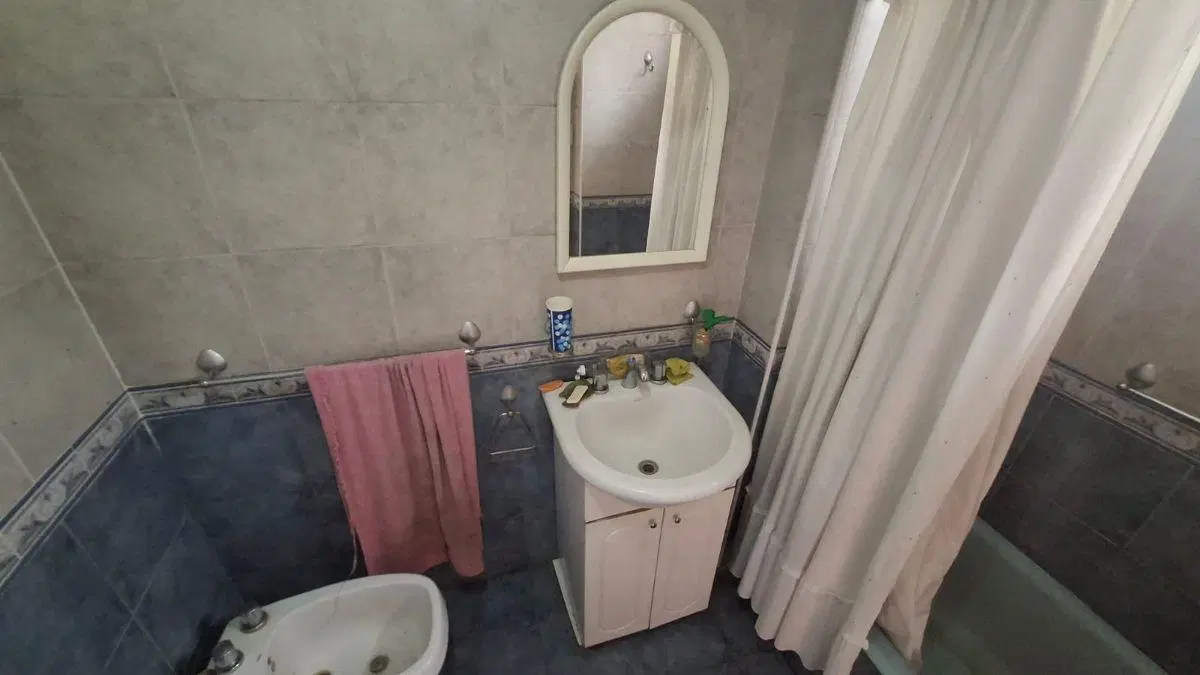 EN VENTA CASA MARTINEZ 3 DORMITORIOS. A MTS DE PARANÁ 2