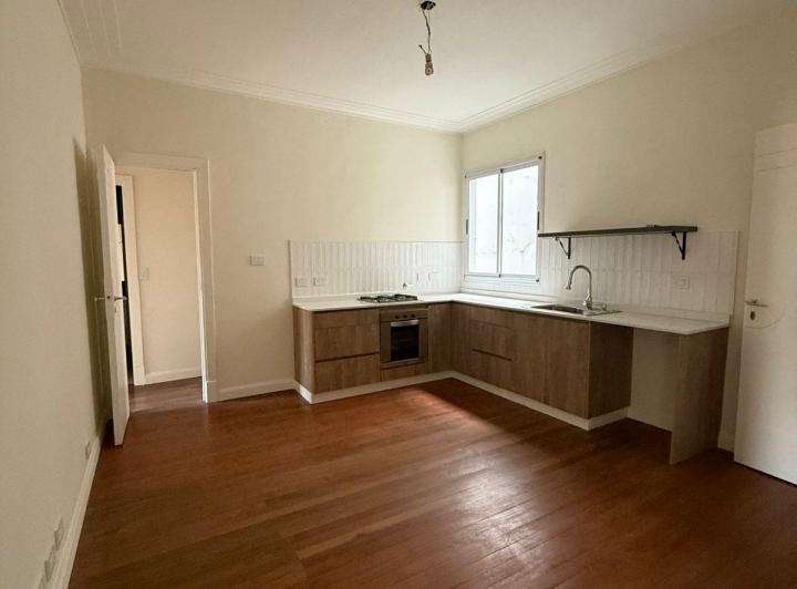 DUEÑO VENDE EXCELENTE SEMIPISO AL FRENTE 4